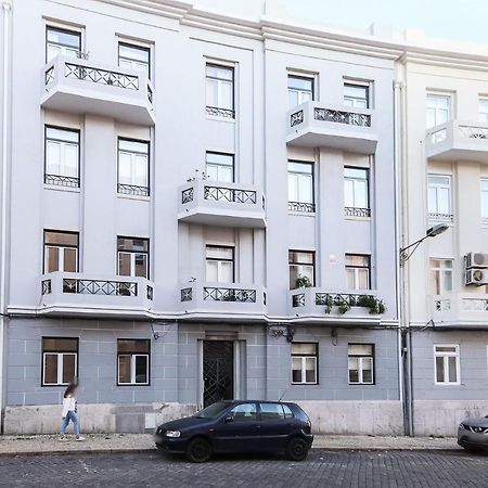 Appartement Marques De Pombal Duplex With Terrace By Homing à Lisboa Extérieur photo